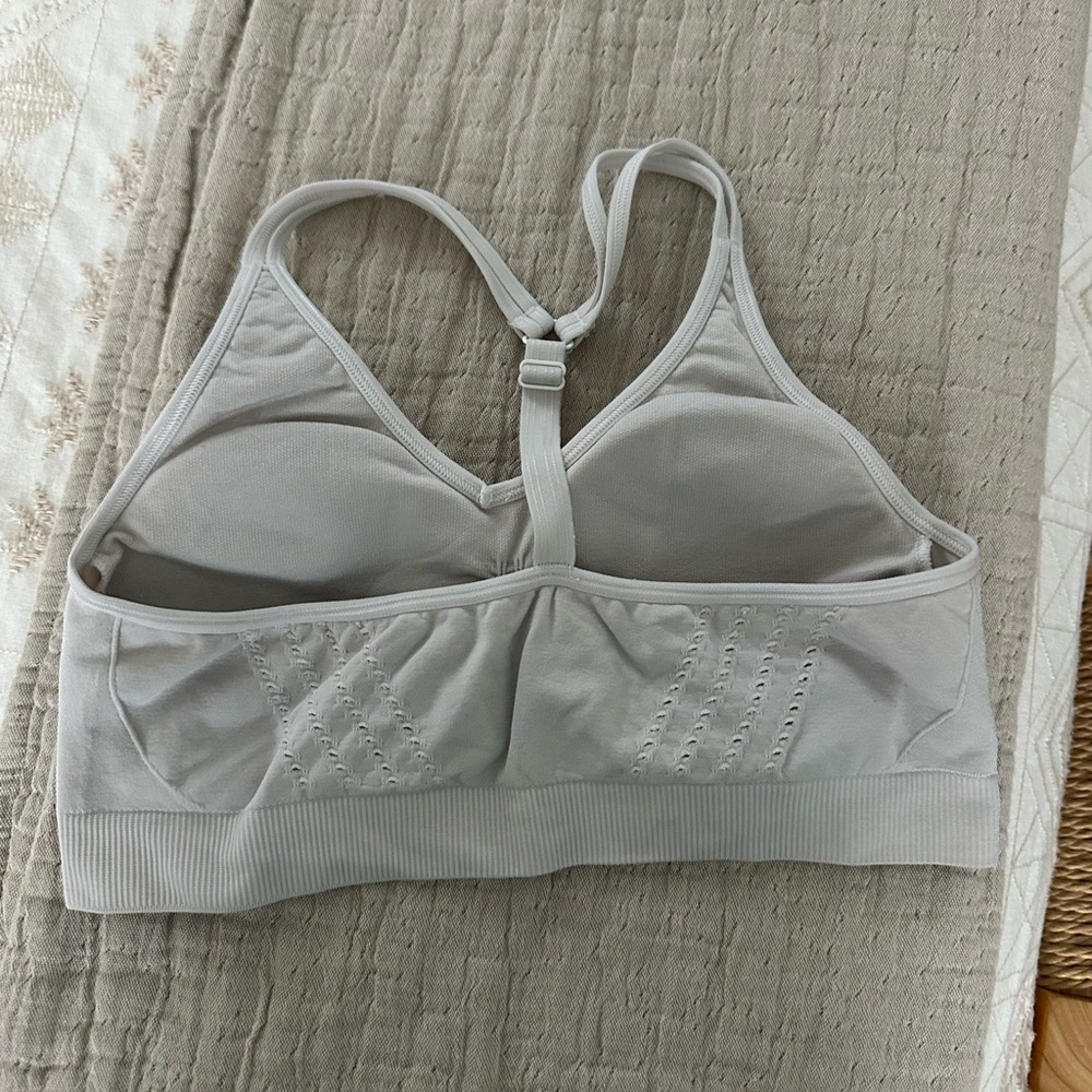 Athleta | Racerback sports bra (M) - Picture 2 of 3
